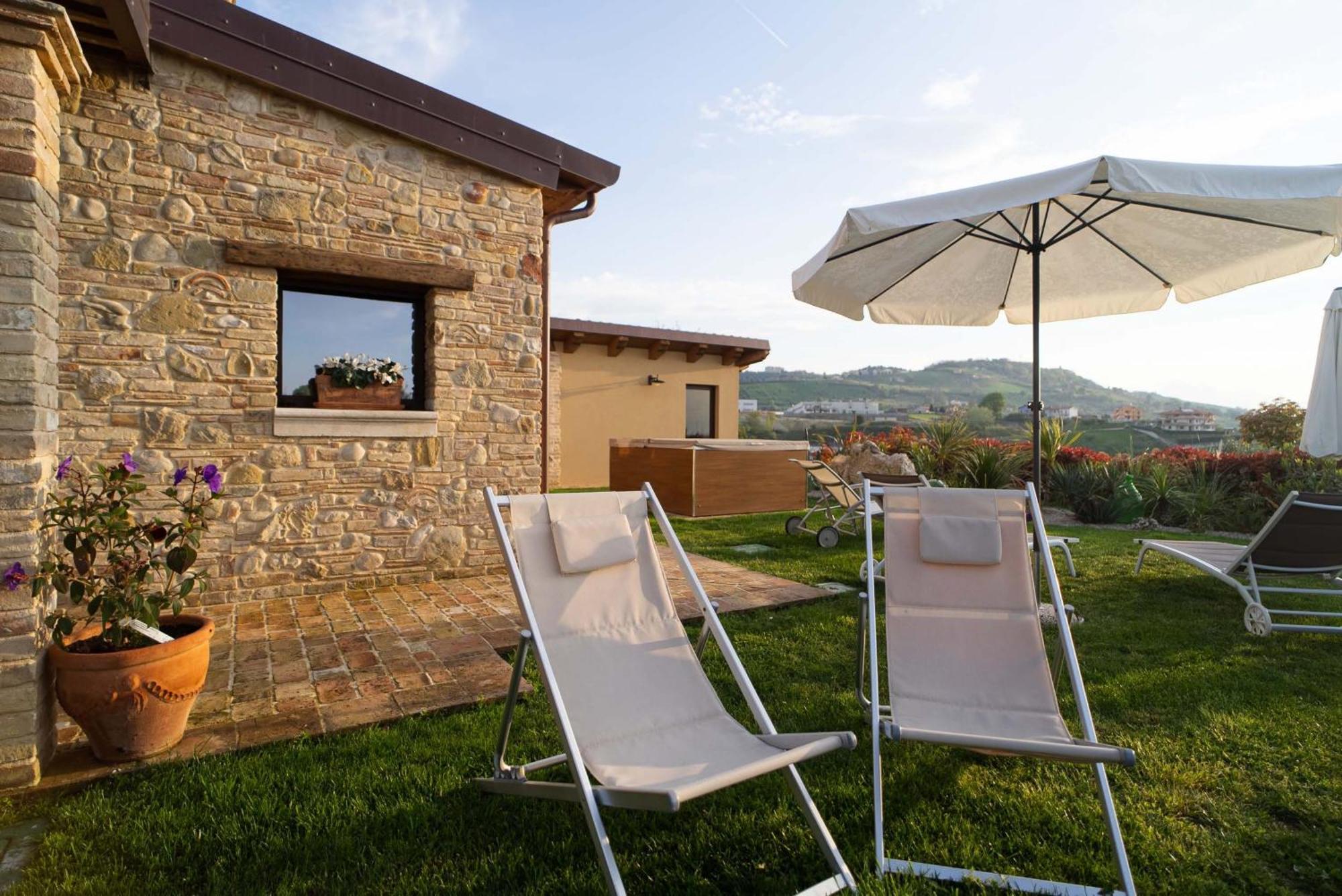 La Chiocciola Resort Mutignano Dış mekan fotoğraf